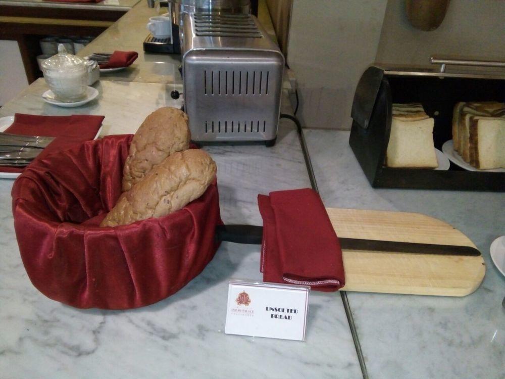 Hotel Indah Palace Джокякарта Екстериор снимка