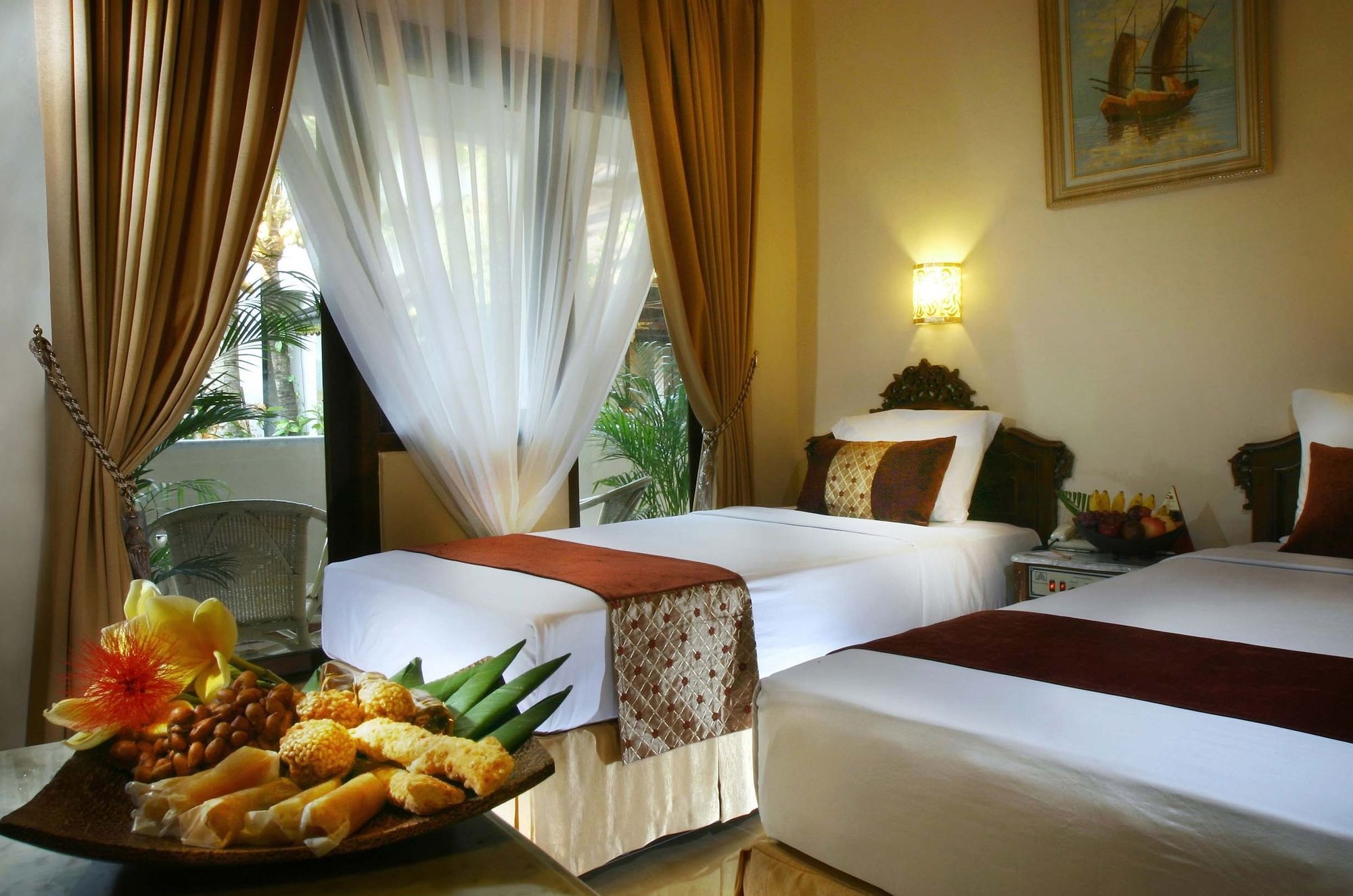 Hotel Indah Palace Джокякарта Екстериор снимка