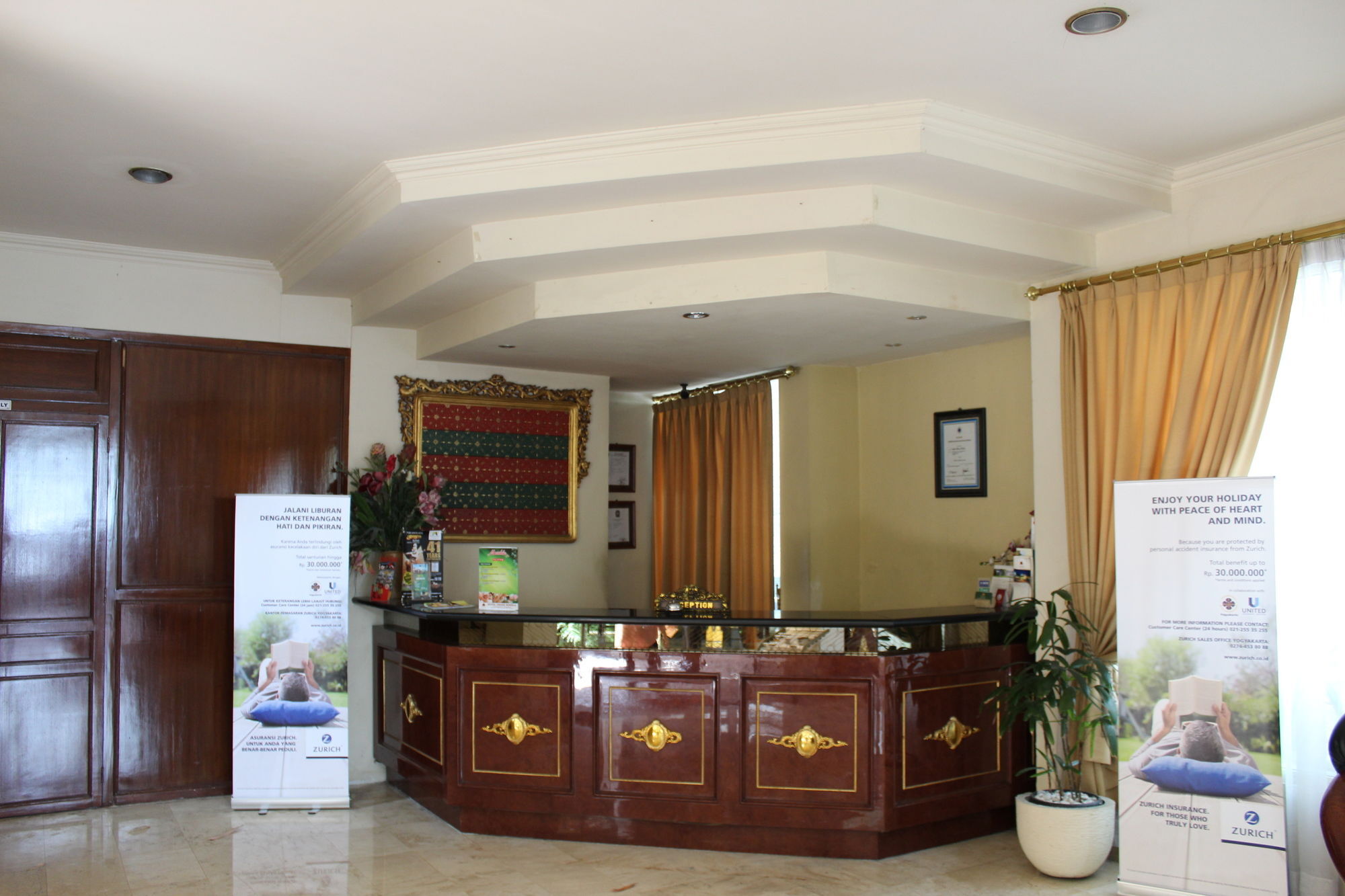 Hotel Indah Palace Джокякарта Екстериор снимка