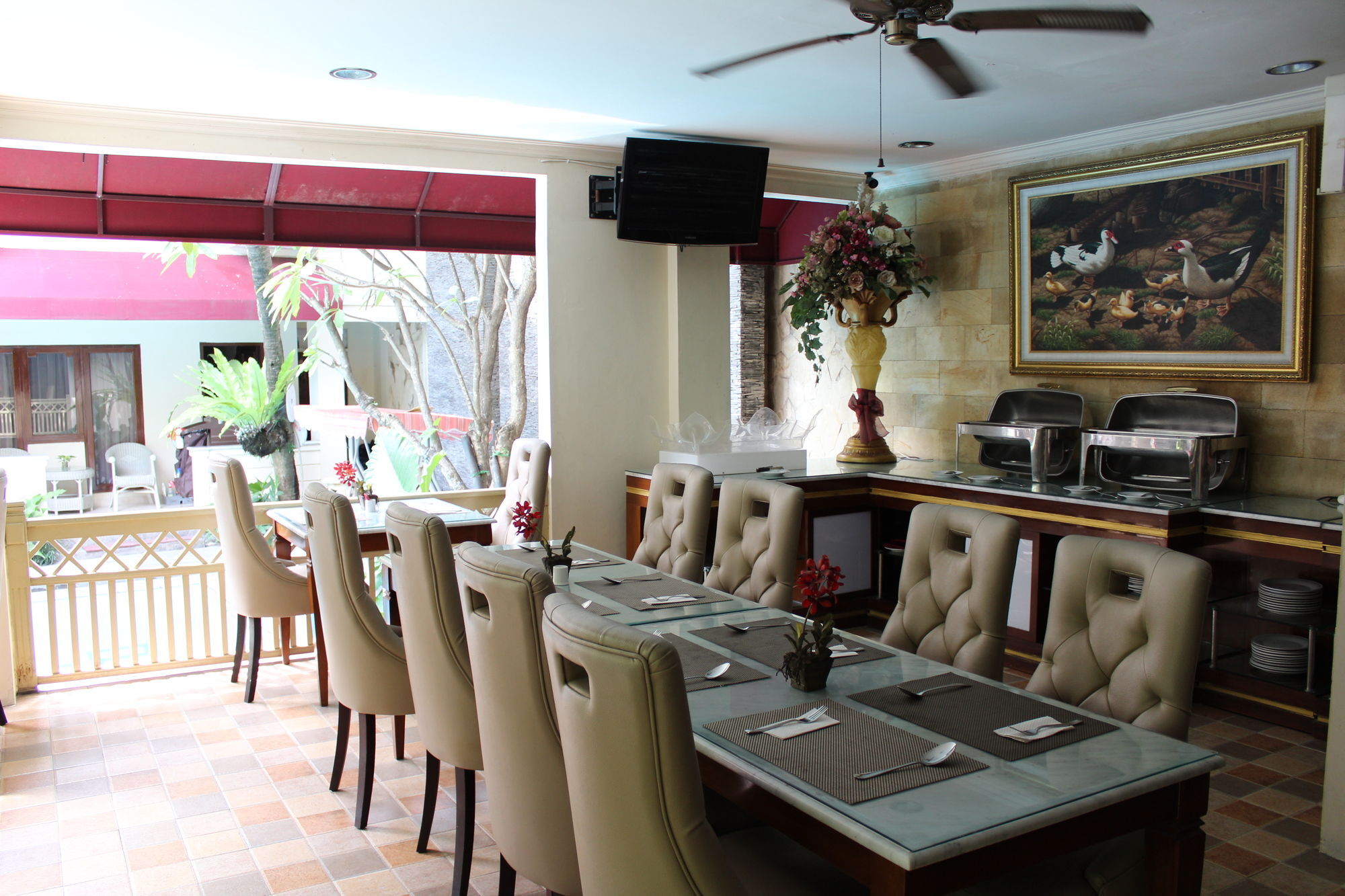 Hotel Indah Palace Джокякарта Екстериор снимка