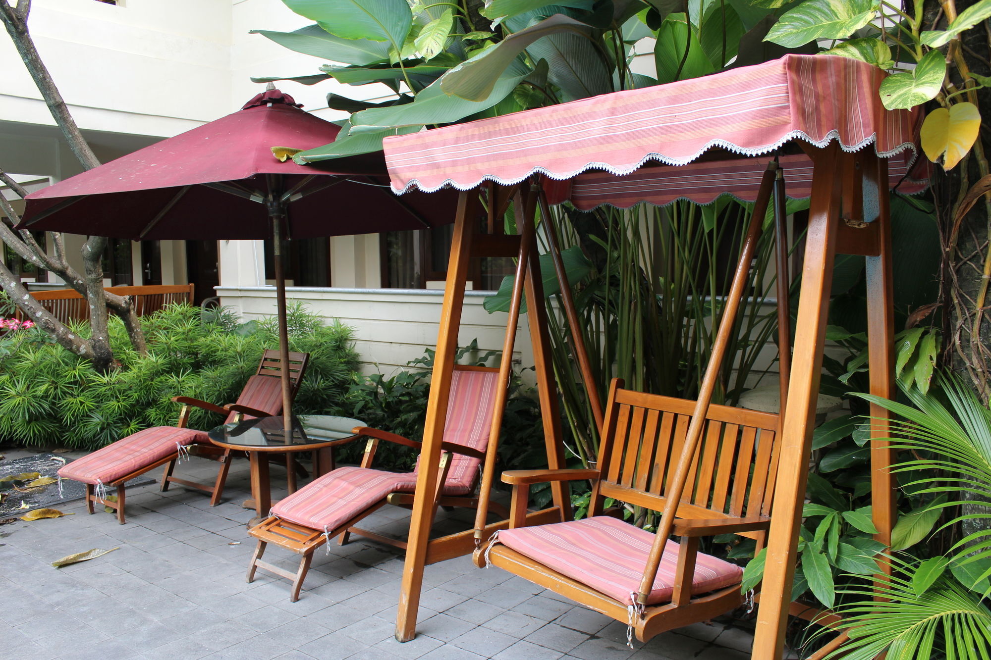 Hotel Indah Palace Джокякарта Екстериор снимка